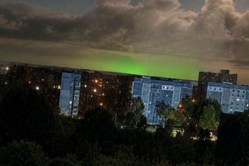В Запорожье после ракетной атаки появилось зеленое зарево