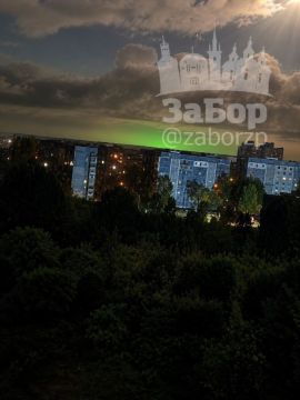 Кадры ракетных попаданий в Запорожье