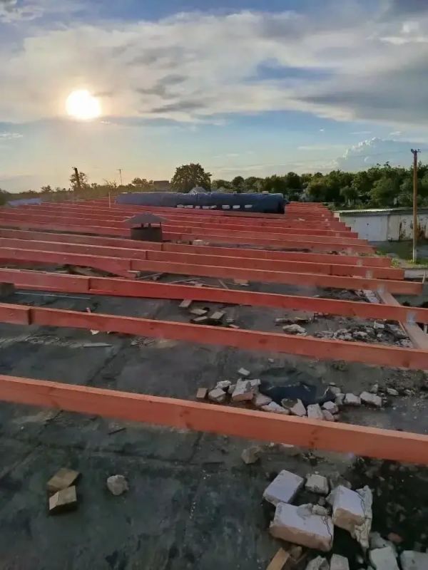 На котельной Акимовской ЦРБ меняют крышу