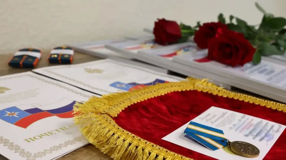 В преддверии Дня России состоялось торжественное мероприятие в Главном управлении МЧС России по Запорожской области