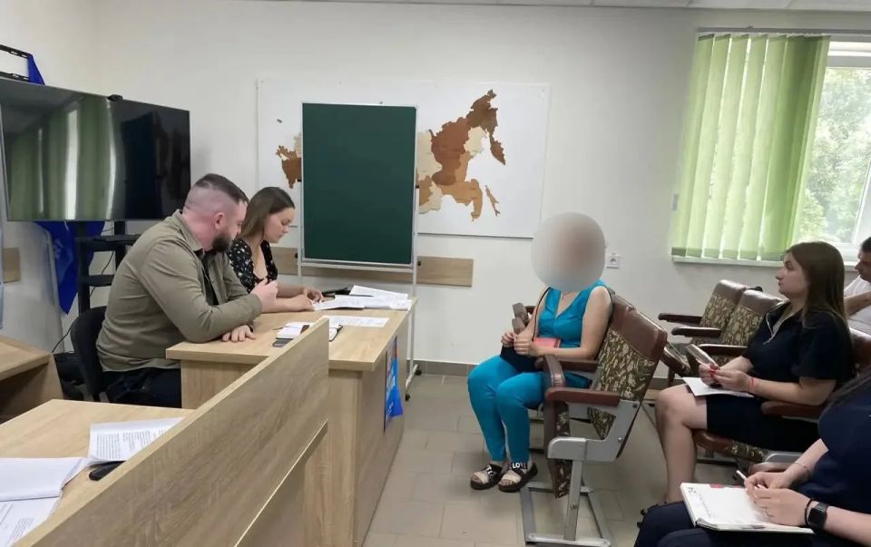 В Администрации Черниговского муниципального округа прошло заседание комиссии по делам несовершеннолетних и защите их прав