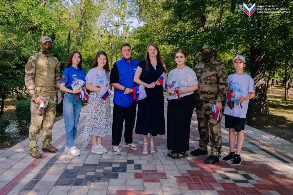 Российский триколор в сердце города