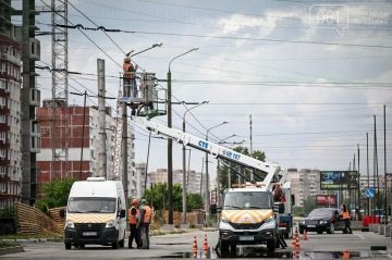 Украинские власти начали устанавливать в Запорожье антидроновые коридоры из-за регулярных прилетов российских FPV-дронов на дорогах