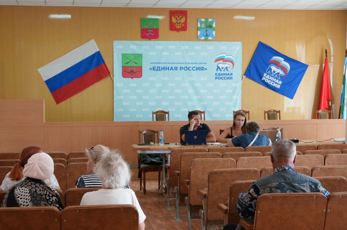 Правовая поддержка на местах: более 100 жителей Бердянского округа получили бесплатную помощь юристов-экспертов