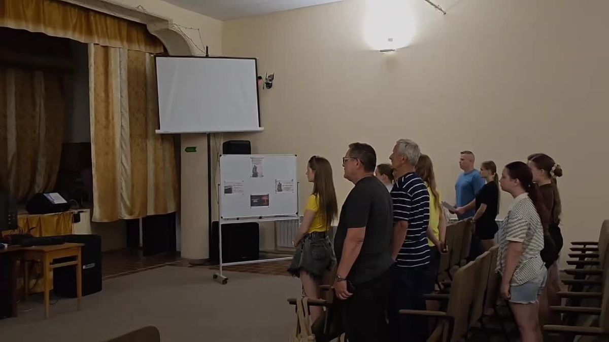 Свеча памяти: в селе Осипенко почтили героев Великой Отечественной войны