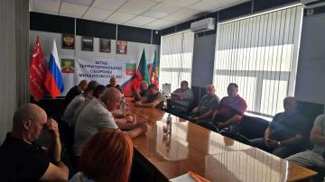 В Михайловском округе обсудили вопросы безопасности и трудовых прав в период уборочной кампании