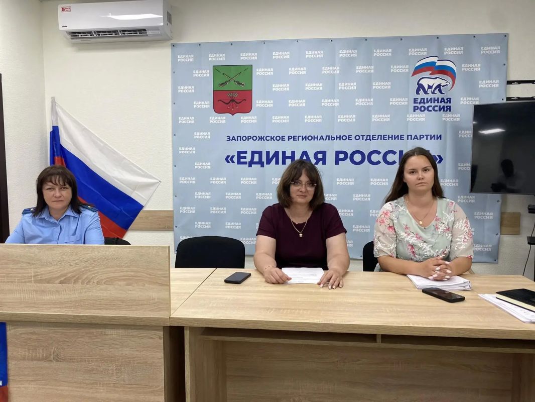В Администрации Черниговского муниципального округа состоялось заседание комиссии по делам несовершеннолетних