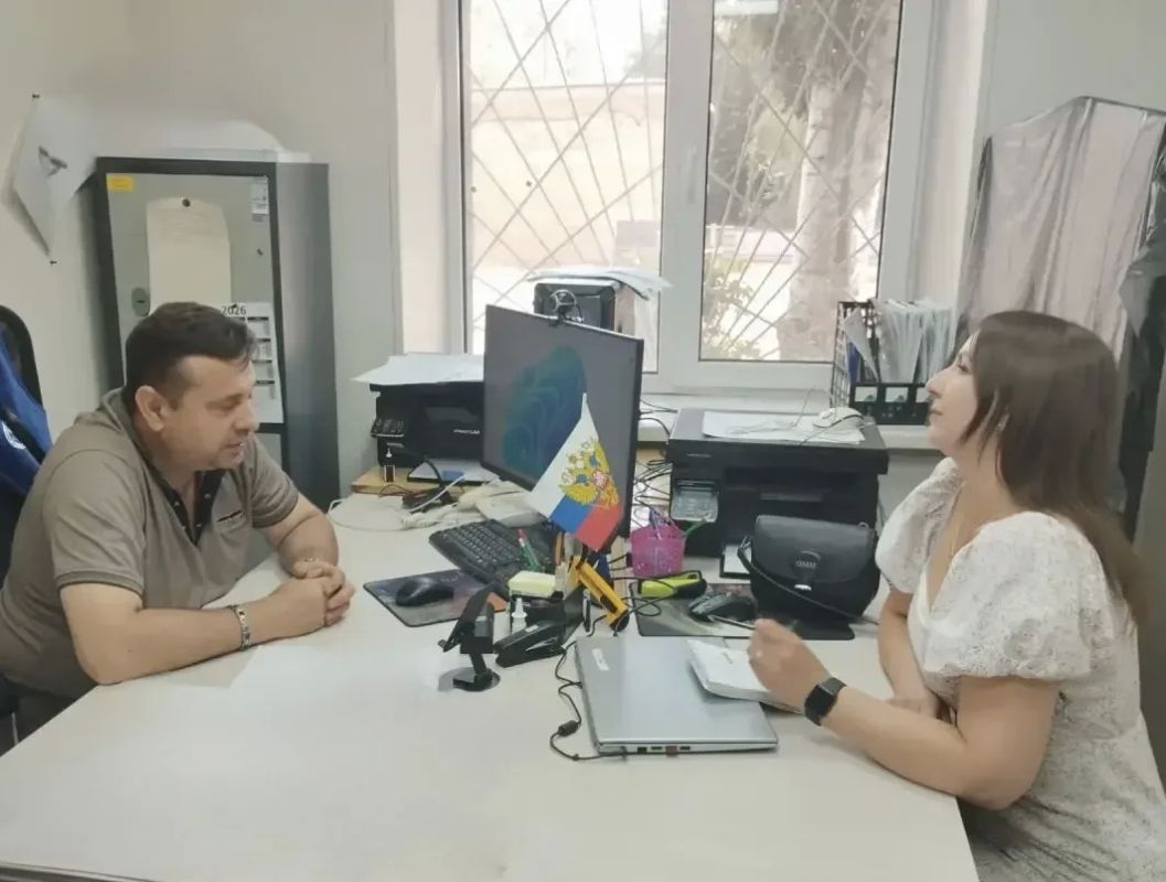 Состоялась рабочая встреча председателя территориальной избирательной комиссии №13 с исполнительным секретарём регионального отделения политической партии "Единая Россия" Анной Мовчан