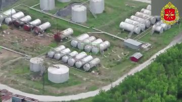 Атаке подверглась нефтебаза «Канцеровка» в районе села Высокогорное в Запорожской области