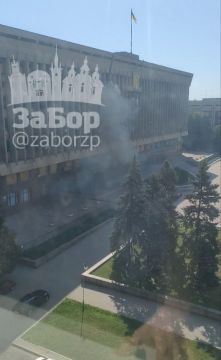 Доброе утро, Ваня!. ФПВ-дрон снова атаковал здание ЗОВА в оккупированном киевским режимом Запорожье