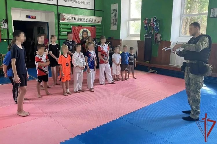 Росгвардейцы провели патриотические мероприятия в новых регионах