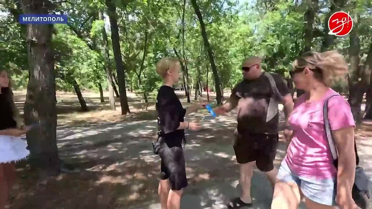 Активисты межрегионального молодёжного движения «Юг молодой» провели акцию, приуроченную ко Дню семьи, любви и верности