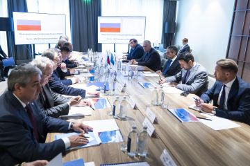 Руководитель Федеральной службы по экологическому, технологическому и атомному надзору Александр Трембицкий принял участие в консультациях по вопросам обеспечения безопасности Запорожской АЭС между российской делегацией во...