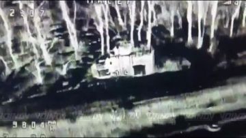Гвардейцы 14 отдельной бригады спецназа группировки войск «Восток» уничтожили ББМ и автомобильный транспорт противника, сорвав очередную ротацию ВСУ