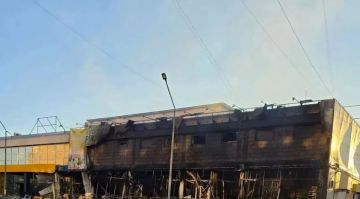 В результате атак ВСУ в Энергодаре повреждены супермаркет и библиотека