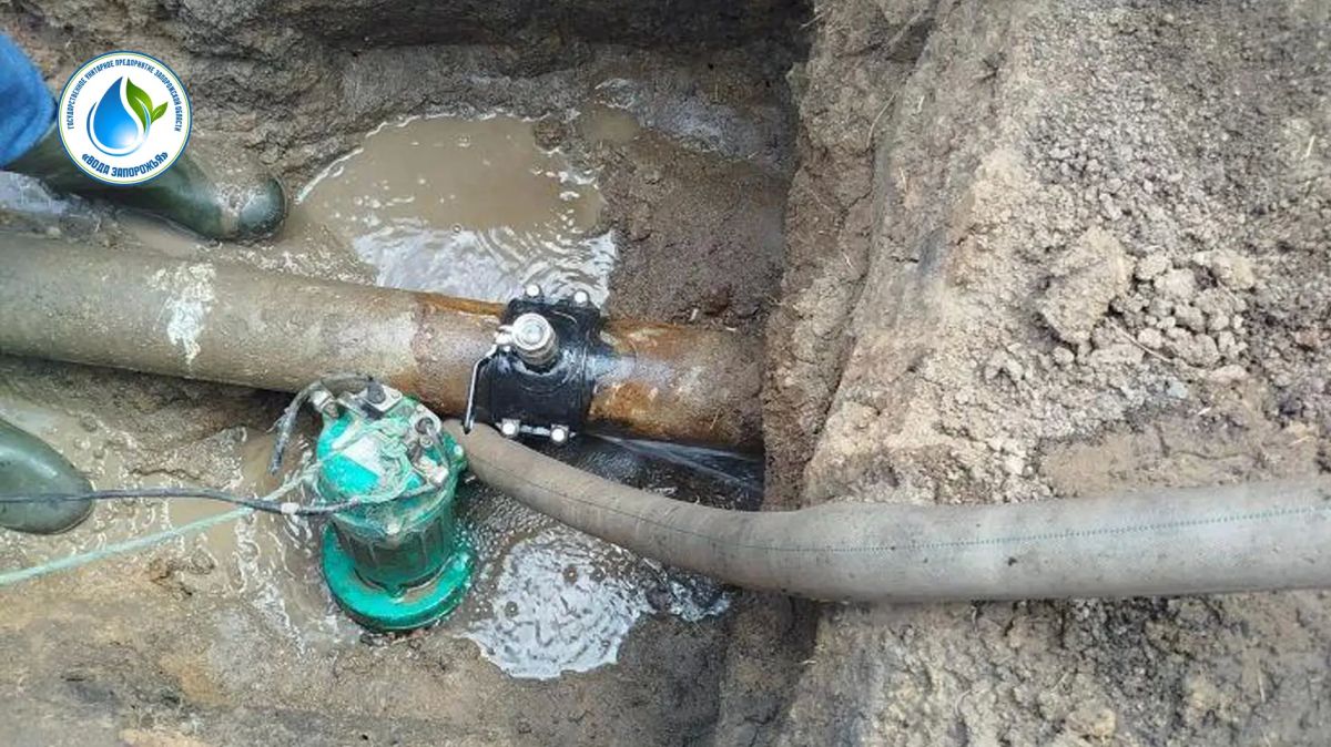 Специалисты филиала «Васильевское ПУВКХ» ГУП ЗО «Вода Запорожья» завершили аварийно-восстановительные работы по устранению порыва на водопроводной линии в селе Марьяновка Михайловского муниципального округа