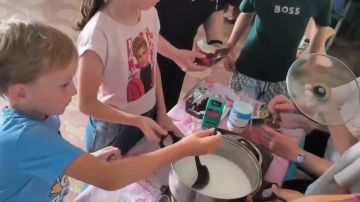 В Ефремовском Доме культуры провели познавательно - развлекательное мероприятие «День шоколада»