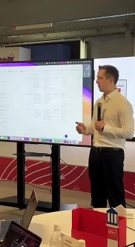 «Запорожские герои»: тренинг «Нейропрактикум» — нейросети в помощь управленцу