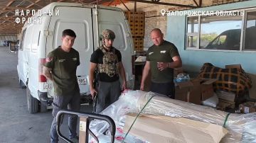 Народный фронт передал два автомобиля на запорожское направление