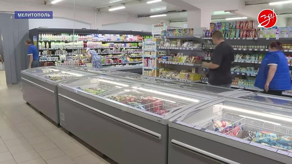 С установлением жаркой погоды в магазинах резко выросли продажи мороженого