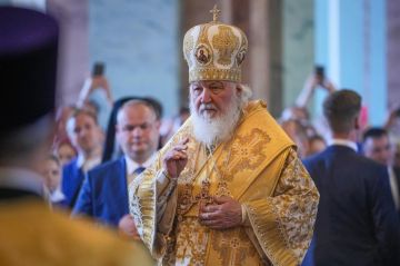 Патриарх Кирилл выразил глубокие соболезнования губернатору Балицкому в связи с трагедией из-за атаки ВСУ на турбазу в Запорожской области