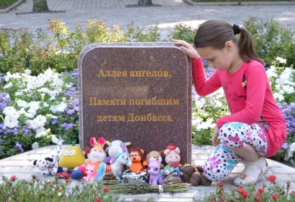 27 июля трагическая для всей нашей большой страны дата - День памяти детей, жертв войны в Донбассе