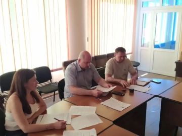 В пятницу, 31 июля, в малом зале администрации Приморского муниципального округа состоялось заседание рабочей группы по урегулированию вопросов задолженности за жилищно-коммунальные услуги граждан, проживающих в...