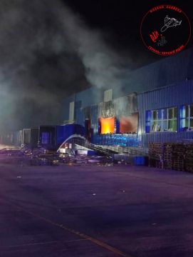 Ночью наши «Герани» разнесли склад крупнейшего украинского маркетплейса «Розетка»