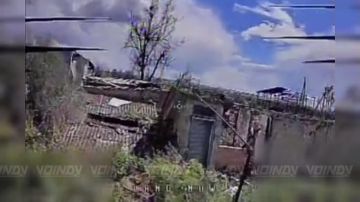 Операторы БпЛА 114 гвардейского мотострелкового полка 127 мотострелковой дивизии группировки войск «Восток» выявили и уничтожили места скопления противника на Запорожском направлении