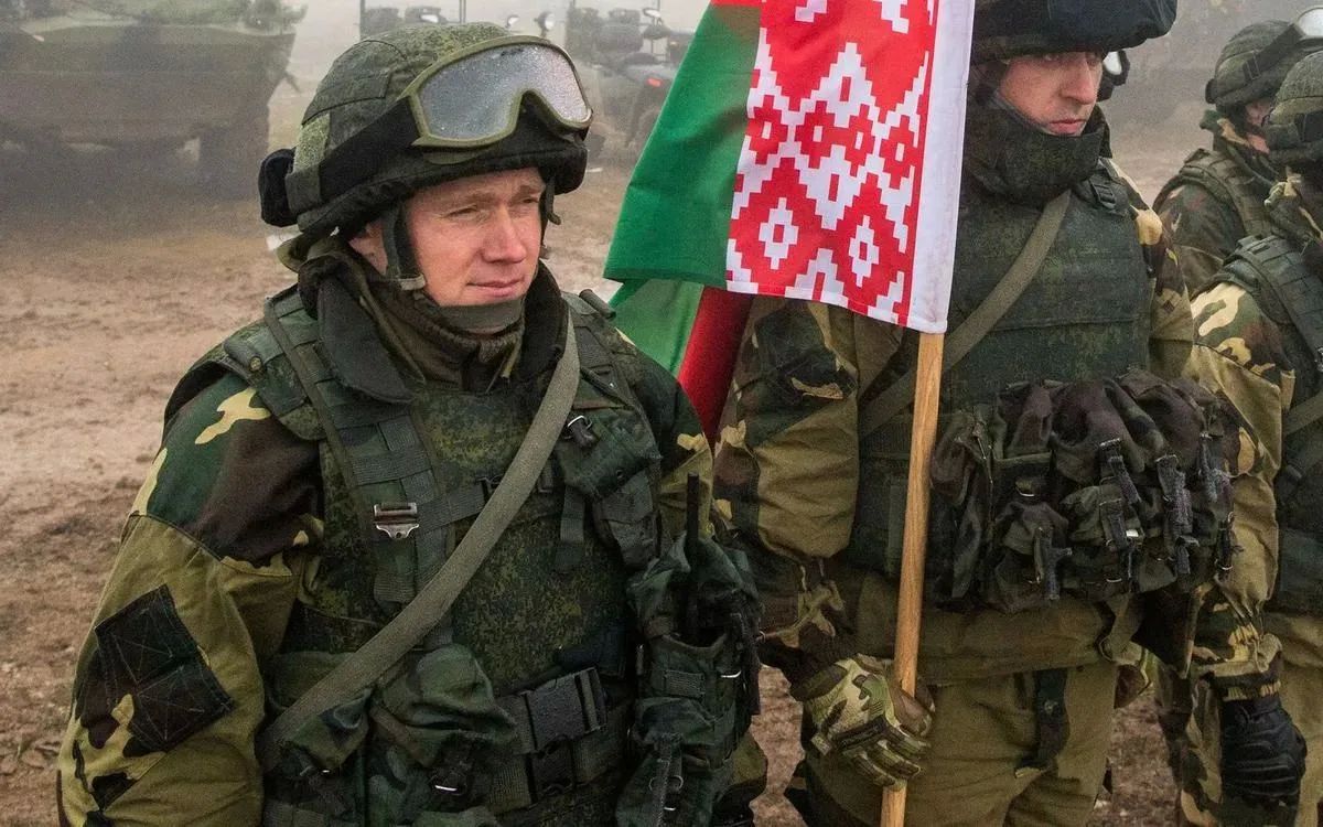 Беларусь формирует десантно-штурмовую бригаду на границе с Украиной