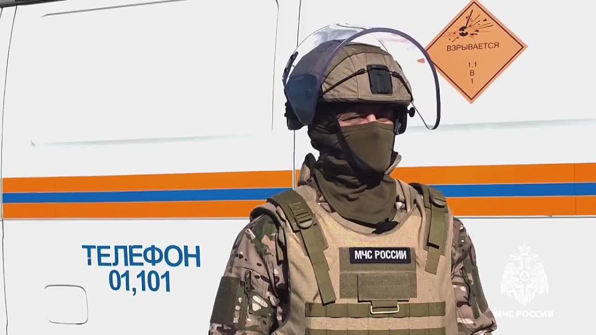 МЧС России о жизненно важных правилах, которых необходимо придерживаться при обнаружении подозрительных предметов