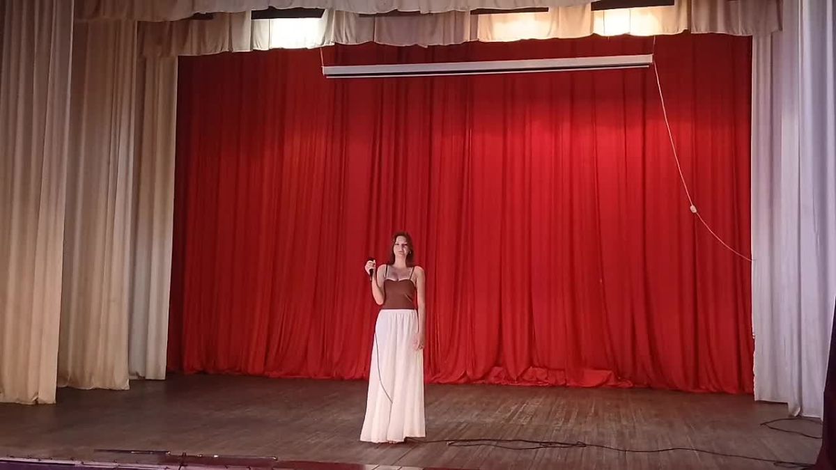 Продолжаем знакомство с участниками I районного фестиваля-конкурса "Песни из советских кинофильмов"