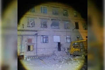 Два дрона ВСУ ударили по почтовому отделению в Токмаке