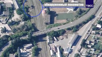 ВС РФ ударили по локомотивам, используемым для перевозки военной техники ВСУ, в Одесской, Запорожской и Сумской областях, сообщает МО