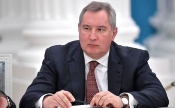 Дмитрий Рогозин: Докладывает экипаж одной из наших мобильных огневых групп, сопровождающих по трассе Р-280 "Новороссия" крайне важные для жителей Запорожской области грузы: