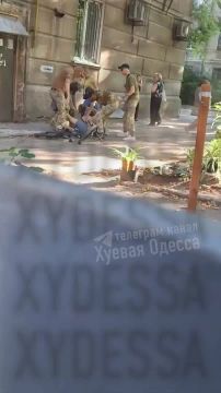 Снова Одесса... Шестеро на одного... От добровольцев отбоя нет!