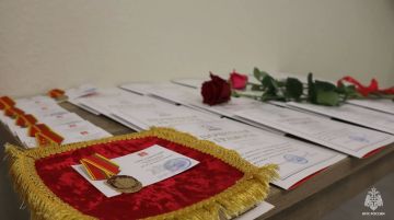 Спасателей Запорожской области наградили памятными медалями и грамотами