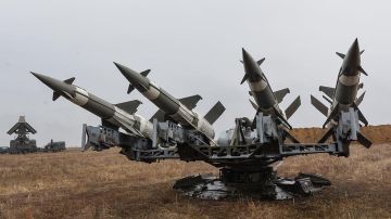 Воздушная тревога объявлена в регионах Украины, сообщается о поражении целей
