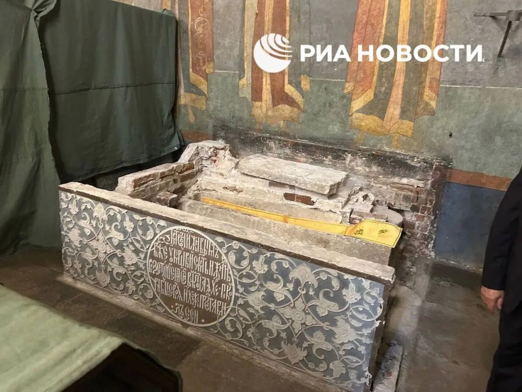 Мощи Дмитрия Донского обнаружены при реставрации Архангельского собора Московского Кремля