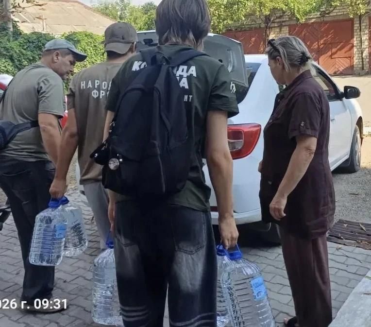 В Токмакском муниципальном округе начала свою работу гуманитарная бригада быстрого реагирования, которая сегодня провела первый свой выезд к маломобильным гражданам