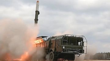 Украинские мониторинговые ресурсы предупреждают о подготовке крупного комбинированного ракетно-дронового удара, который потенциально может стать одним из наиболее массированных за последнее время