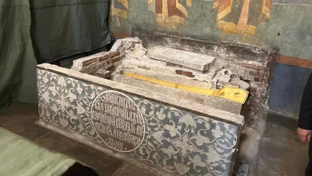 Мощи Дмитрия Донского обнаружили в саркофаге в Архангельском соборе