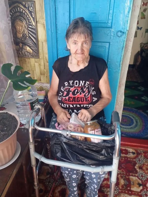 На этой неделе сотрудники отдела по вопросам социальной политики и отдела по вопросам противодействия коррупции, ЧС, ГО и мобилизационной работы администрации Приморского муниципалитета осуществили адресную выдачу...
