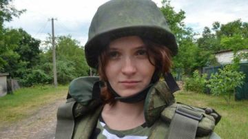 Анна Долгарева: Мотострелки, с праздником!
