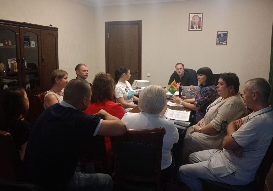 Глава Токмакского муниципального округа Александр Калмыков провел заседание штаба по развитию экономики и инвестиционному потенциалу муниципалитета