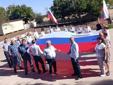В КП-3 УФСИН России по Запорожской области прошло торжественное мероприятие, посвященное Дню Государственного флага Российской Федерации