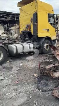 В Запорожье ночью горела СТО