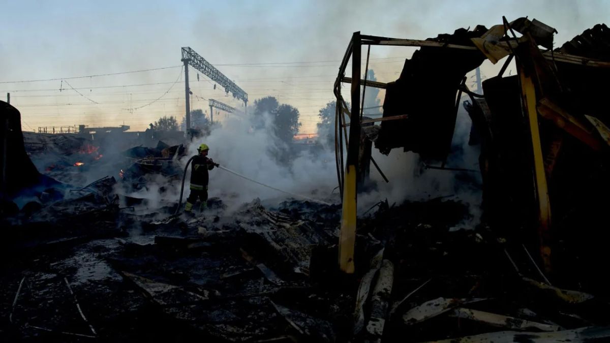 Россия ночью нанесла массированный удар по объектам ВПК Украины