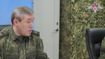 Наступление не остановить: ВС РФ подошли вплотную к Славянску, пока Зеленский позирует на хромакее