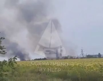 Момент прилета реактивных "Гераней" по ликеро-водочному заводу "Хортица" вчера в Запорожье